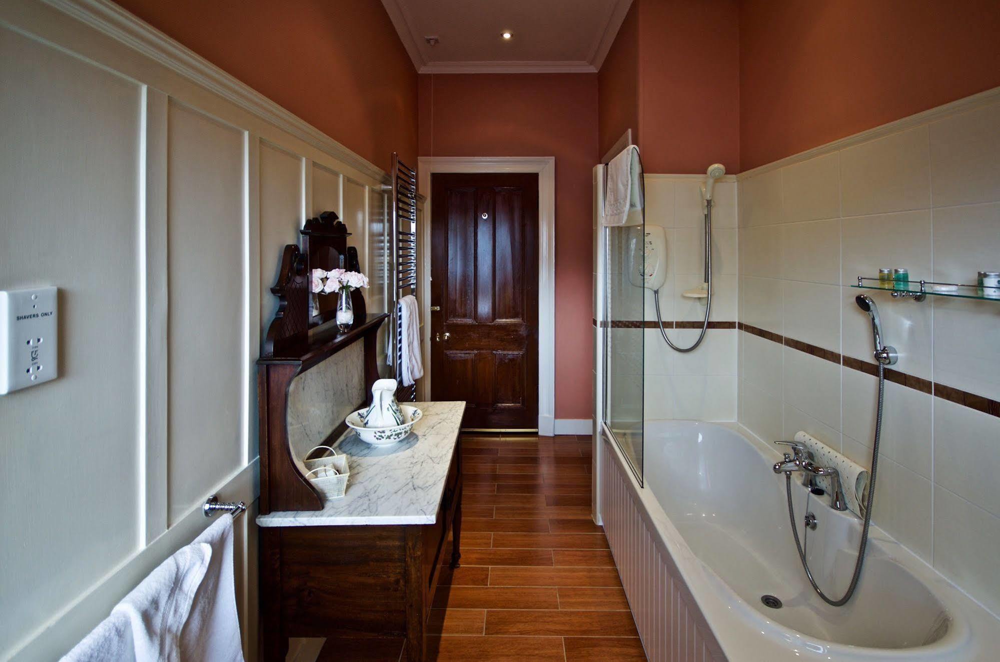 Muirholm Bed And Breakfast Paisley Buitenkant foto